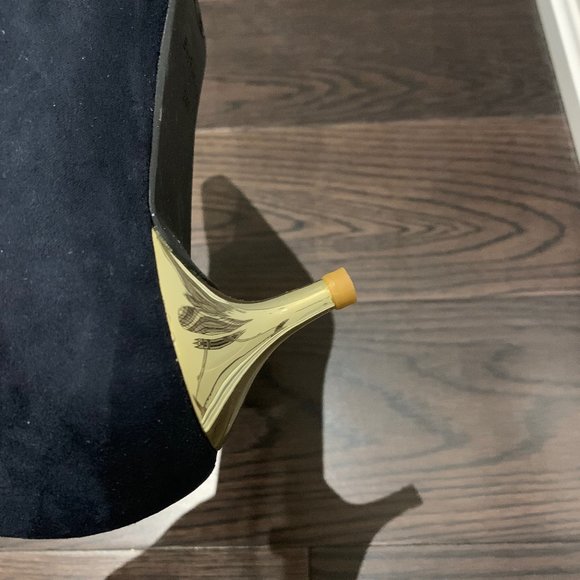 Heel - Picture 4 of 4